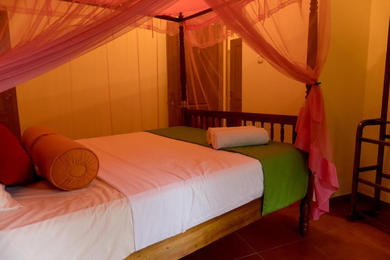 Aronka Homestay Kandy Ngoại thất bức ảnh