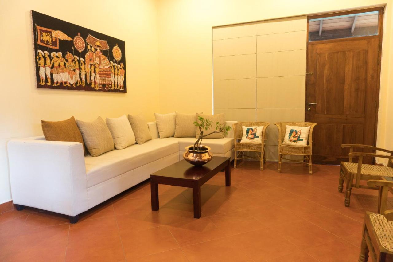 Aronka Homestay Kandy Ngoại thất bức ảnh