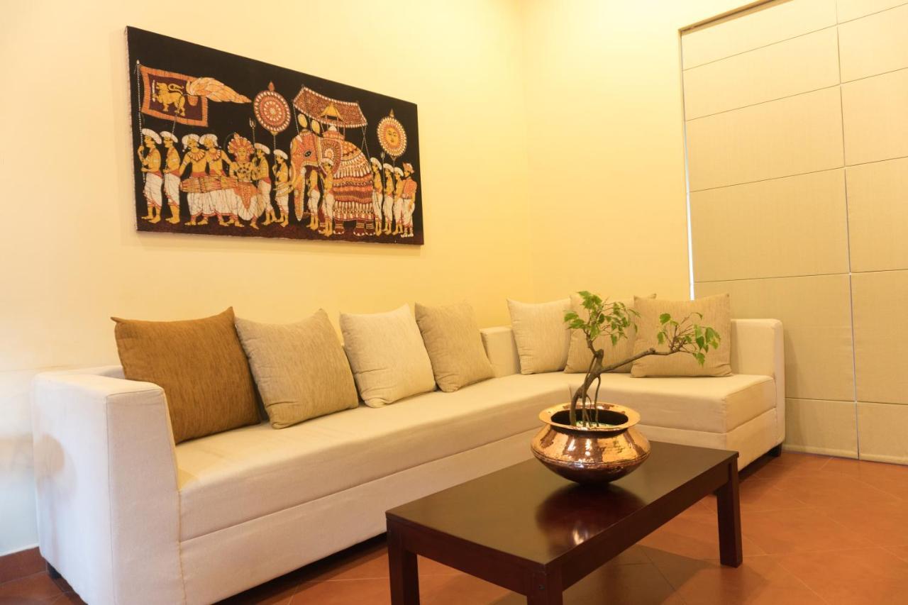 Aronka Homestay Kandy Ngoại thất bức ảnh