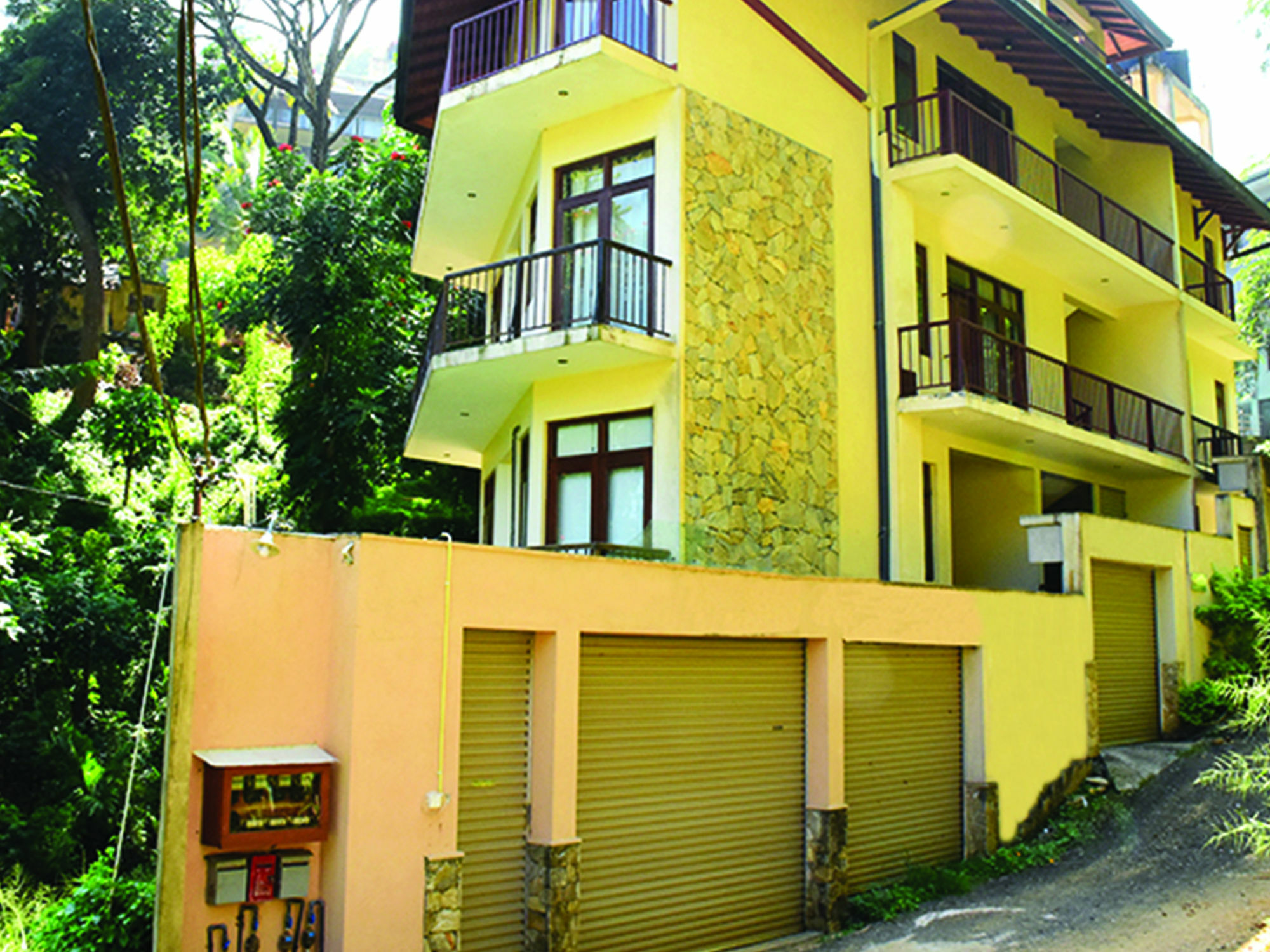 Aronka Homestay Kandy Ngoại thất bức ảnh